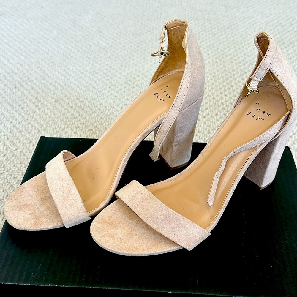 Nude, soft faux suede heels! Size 9